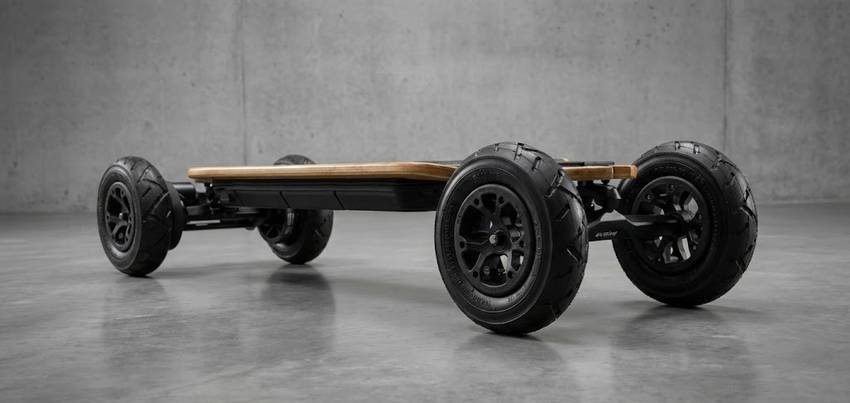 Fusion Black Edition - Skateboard &eacute;lectrique &eacute;dition limit&eacute;e Evolve Labs